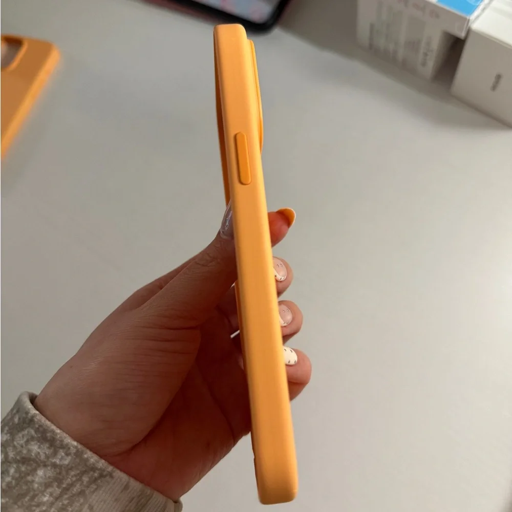 Apple Silicone iPhone 17 Pro Max Case